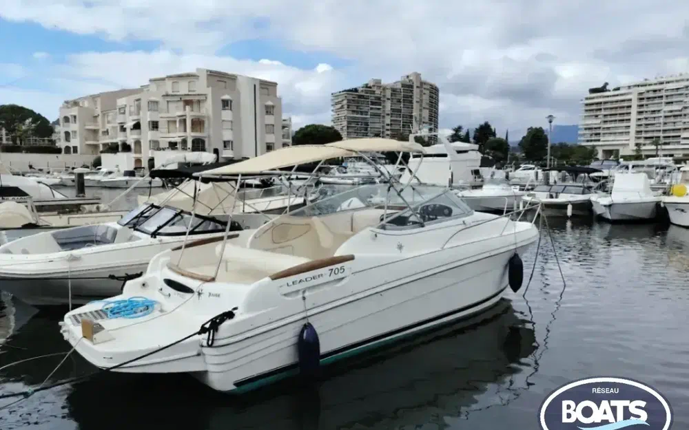 slider 0 Jeanneau Leader 705
