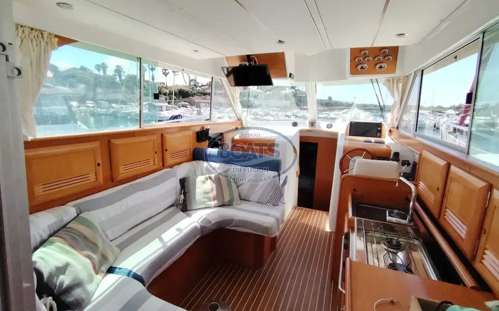 slider 1 Beneteau Antares 10.80