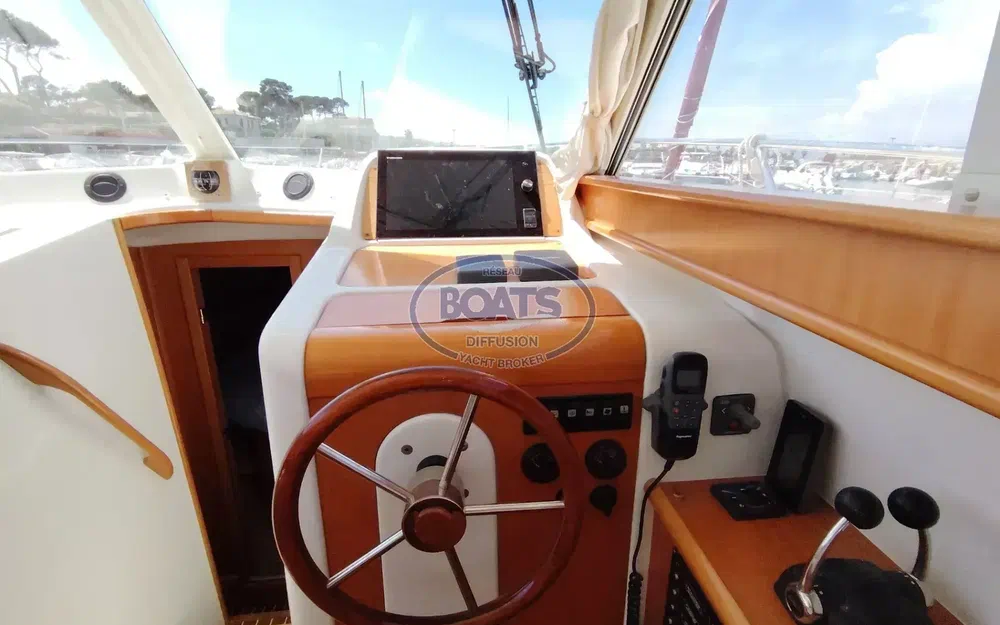slider 5 Beneteau Antares 10.80