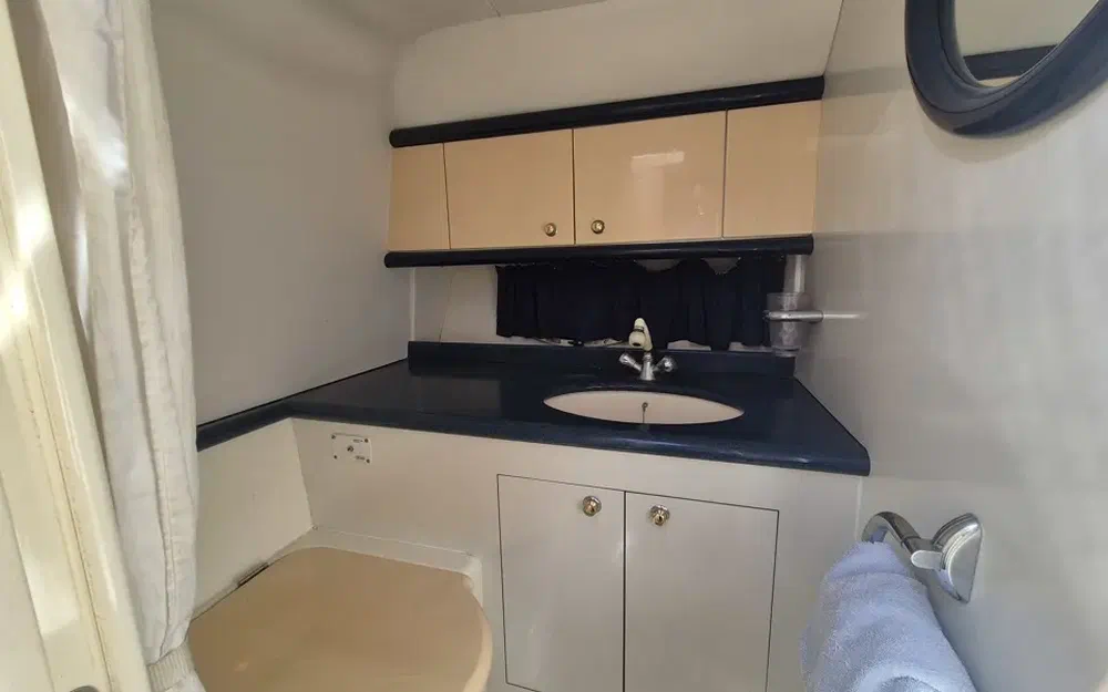 slider 17 Sunseeker Commanche 40