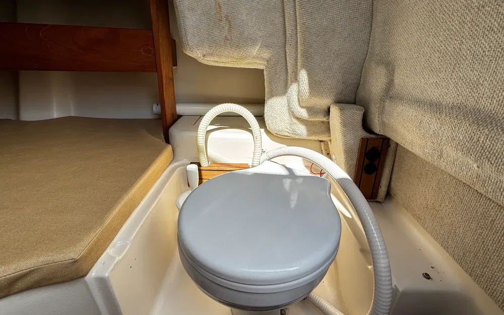 slider 11 Sessa Marine Key Largo 22 Cabine