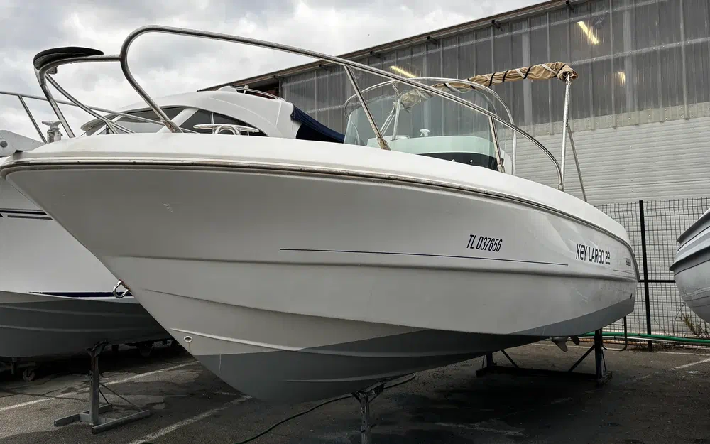 slider 0 Sessa Marine Key Largo 22 Cabine
