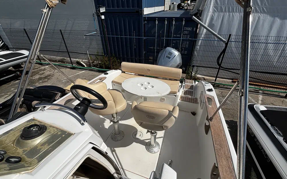 slider 2 Sessa Marine Key Largo 22 Cabine