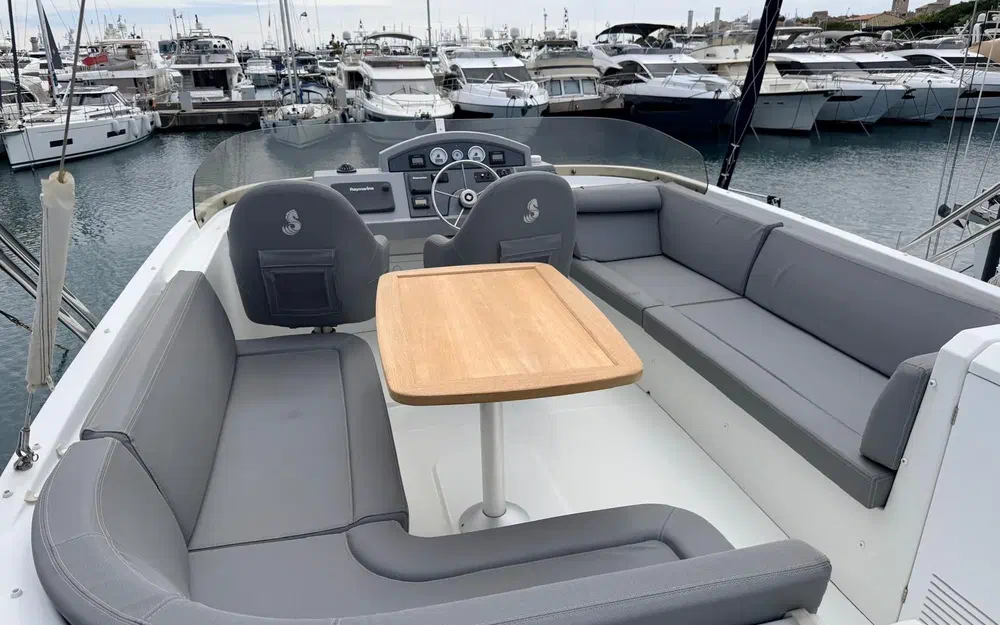 slider 6 Beneteau Swift Trawler 44