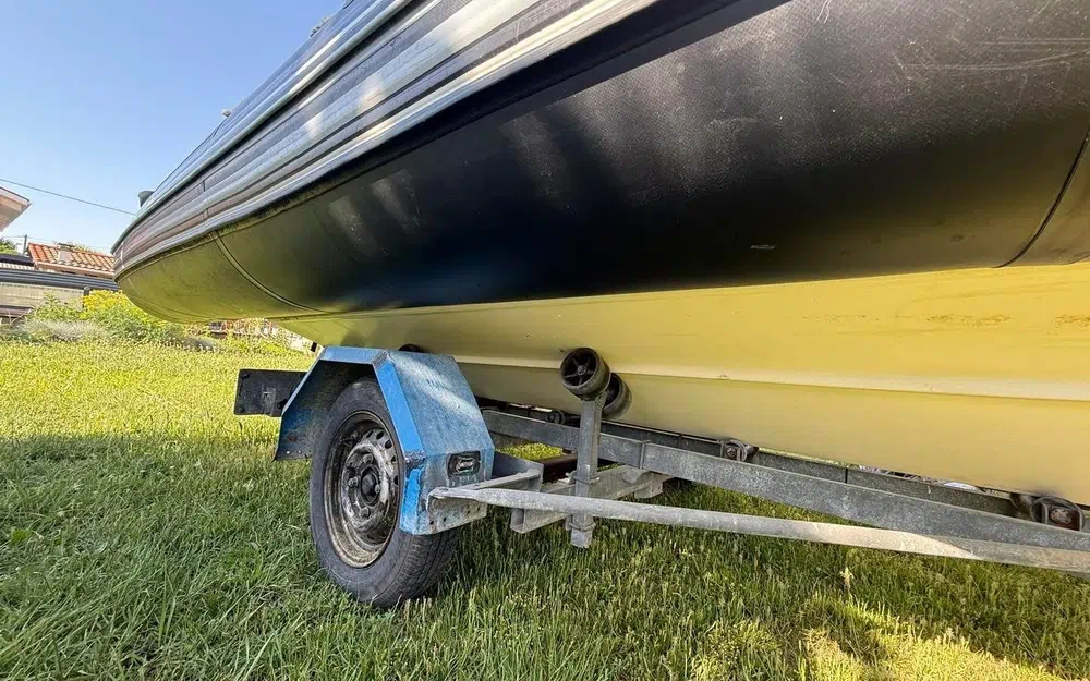 slider 8 Bombard Explorer 500