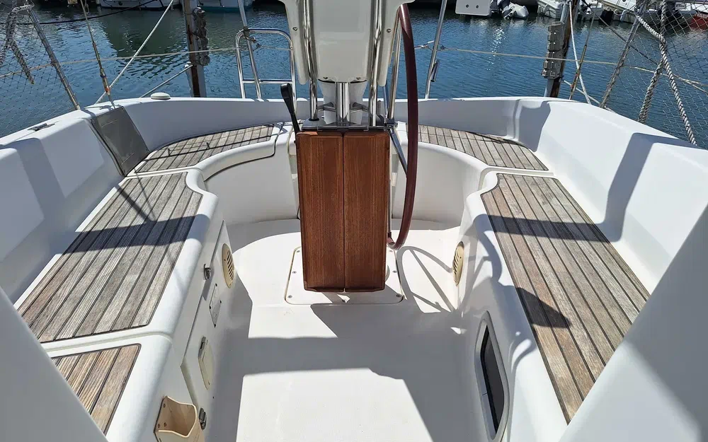 slider 10 Beneteau Oceanis 323 Clipper