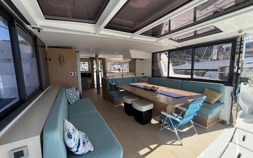 slider 2 Bali Catamarans Bali 4.8
