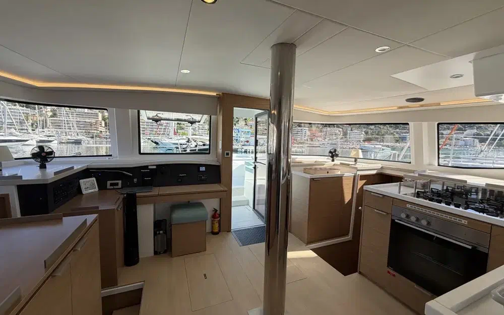 slider 6 Bali Catamarans Bali 4.8