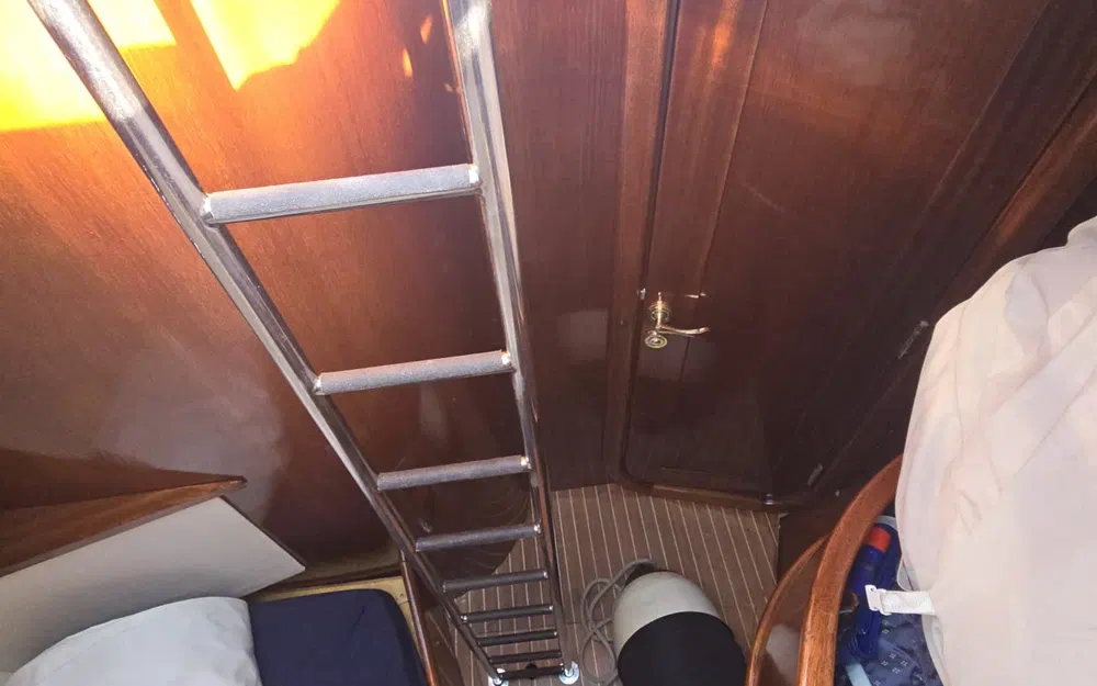 slider 102 Lagoon Royal Pilot Saloon 65- SERENA
