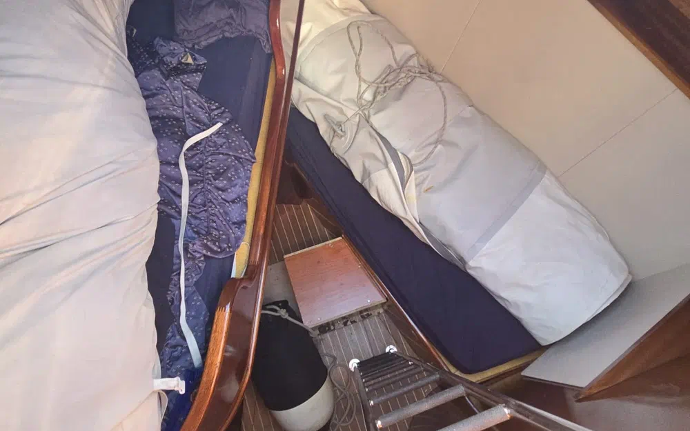 slider 104 Lagoon Royal Pilot Saloon 65- SERENA