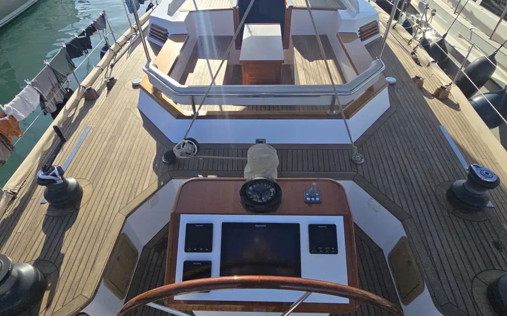 slider 10 Lagoon Royal Pilot Saloon 65- SERENA