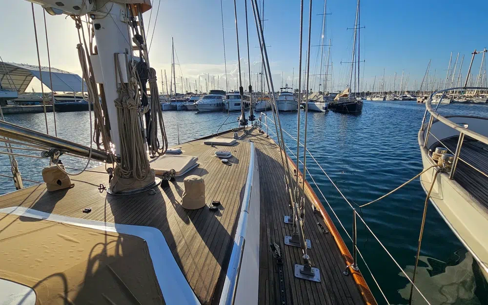 slider 14 Lagoon Royal Pilot Saloon 65- SERENA