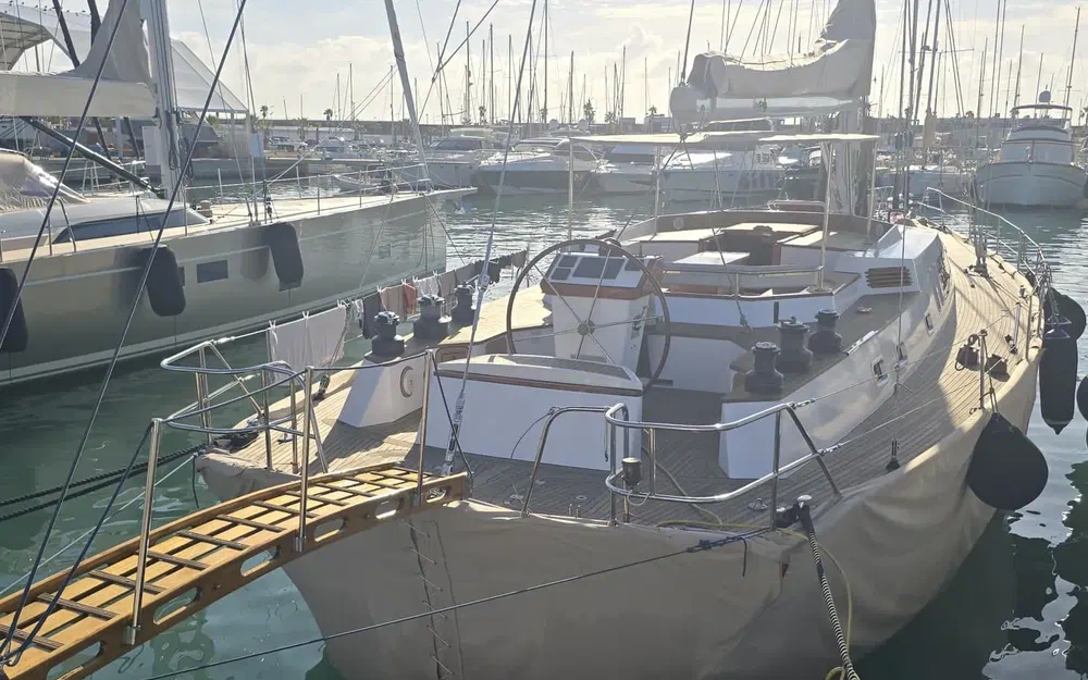 slider 14 Lagoon Royal Pilot Saloon 65- SERENA
