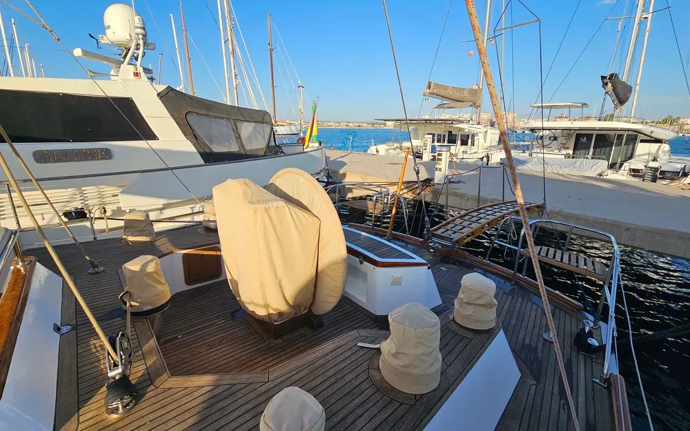slider 19 Lagoon Royal Pilot Saloon 65- SERENA