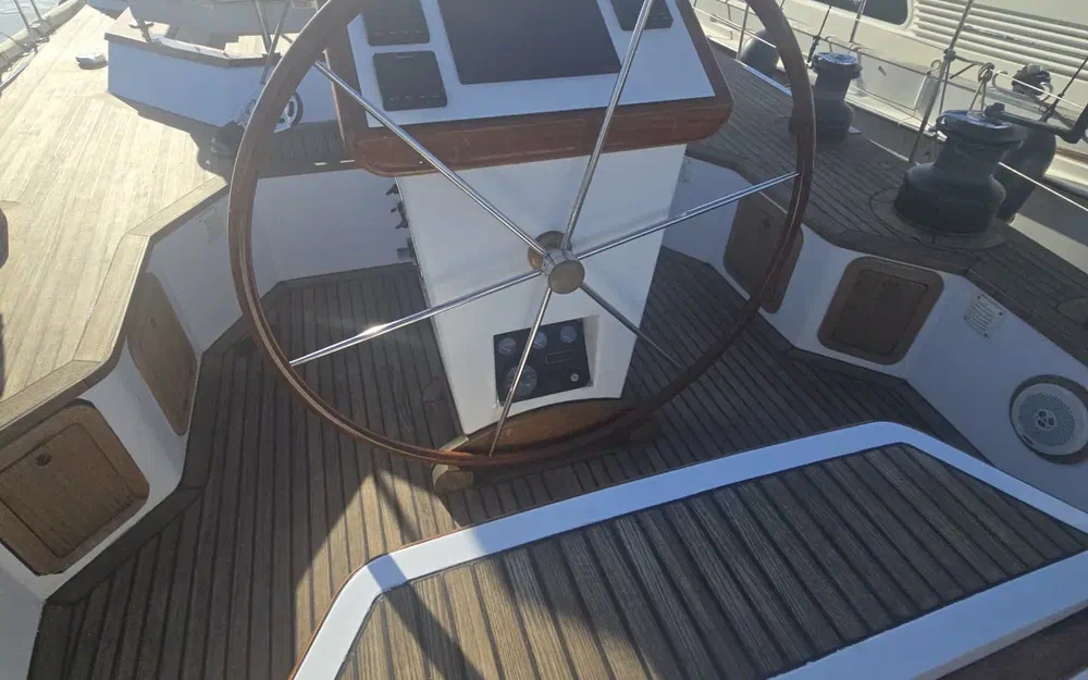 slider 28 Lagoon Royal Pilot Saloon 65- SERENA