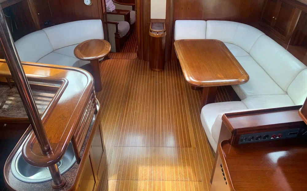slider 32 Lagoon Royal Pilot Saloon 65- SERENA