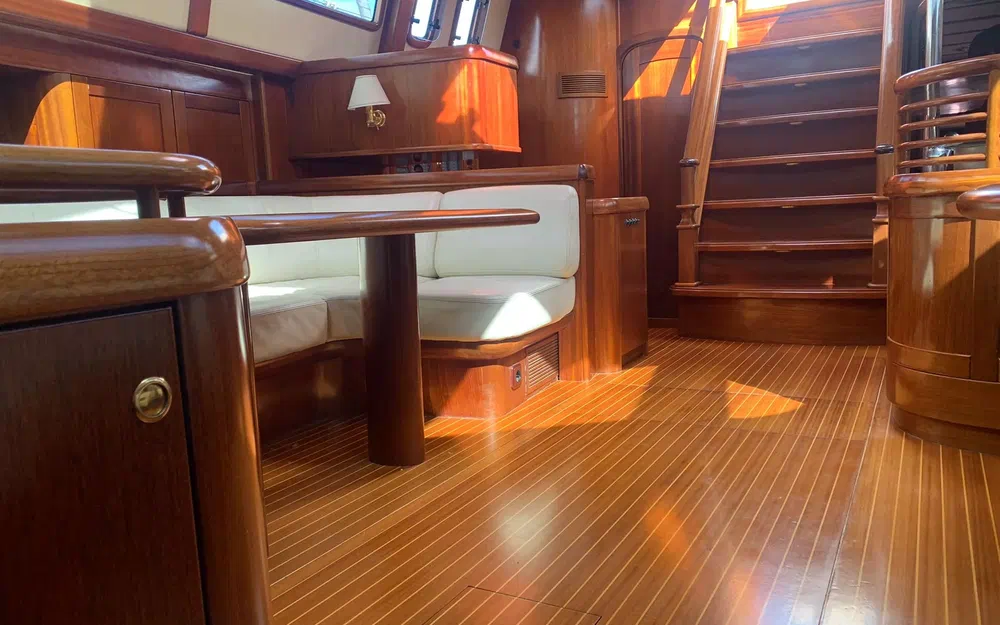 slider 33 Lagoon Royal Pilot Saloon 65- SERENA