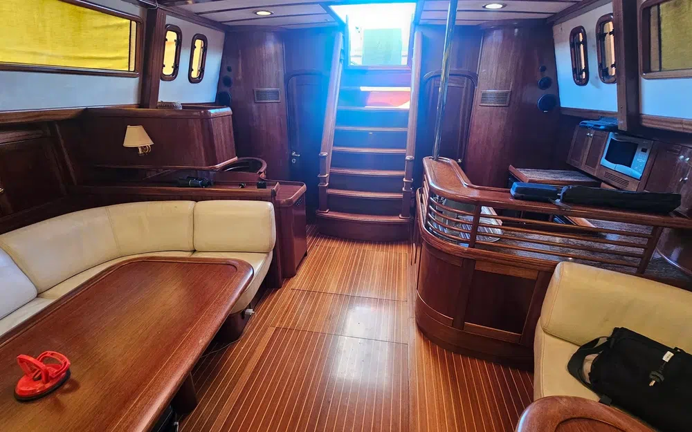 slider 36 Lagoon Royal Pilot Saloon 65- SERENA