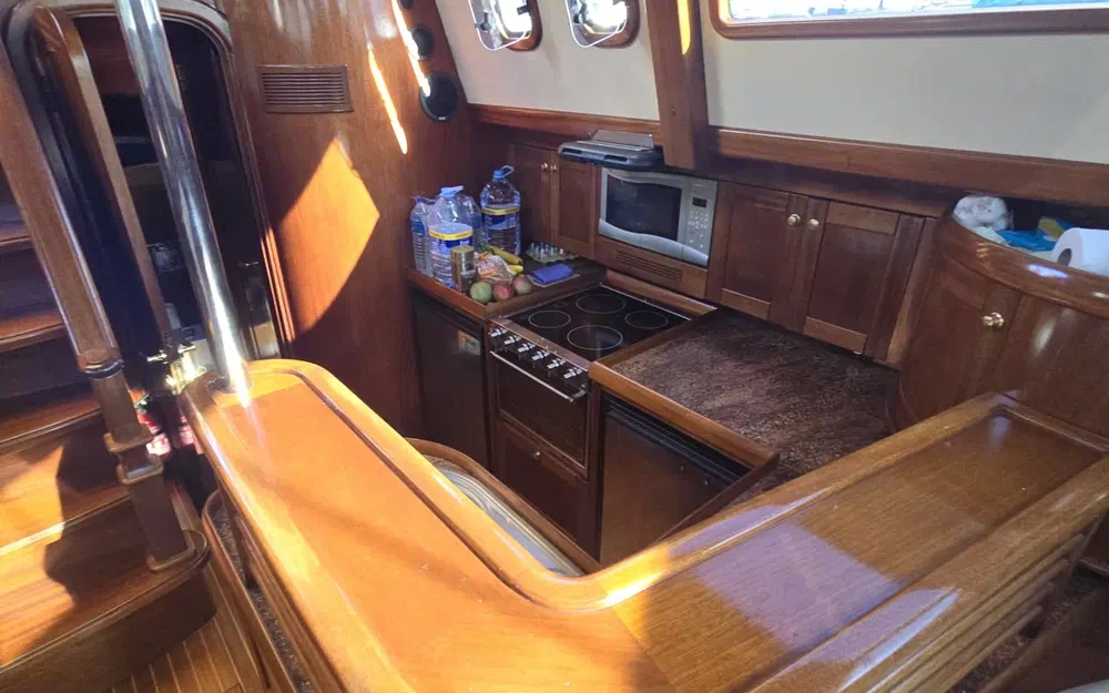 slider 39 Lagoon Royal Pilot Saloon 65- SERENA