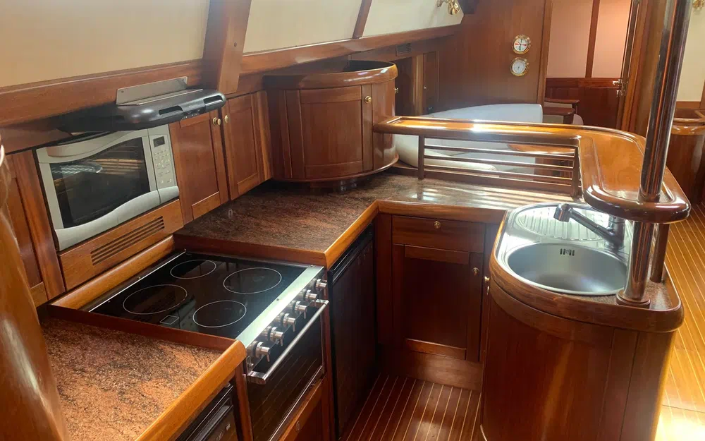 slider 42 Lagoon Royal Pilot Saloon 65- SERENA