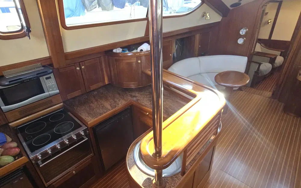 slider 44 Lagoon Royal Pilot Saloon 65- SERENA