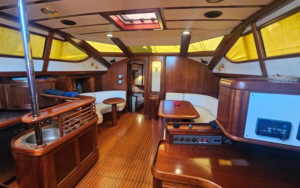 slider 47 Lagoon Royal Pilot Saloon 65- SERENA