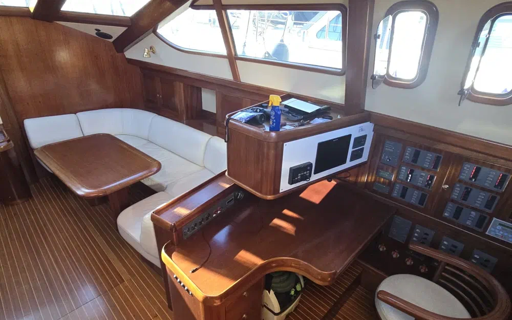 slider 49 Lagoon Royal Pilot Saloon 65- SERENA