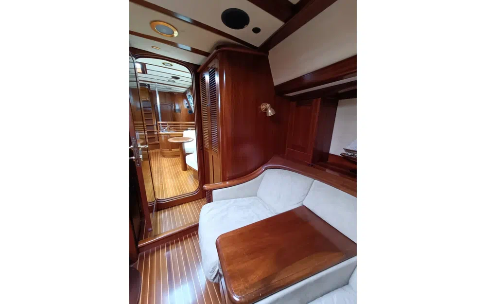 slider 55 Lagoon Royal Pilot Saloon 65- SERENA
