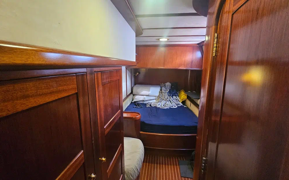slider 60 Lagoon Royal Pilot Saloon 65- SERENA