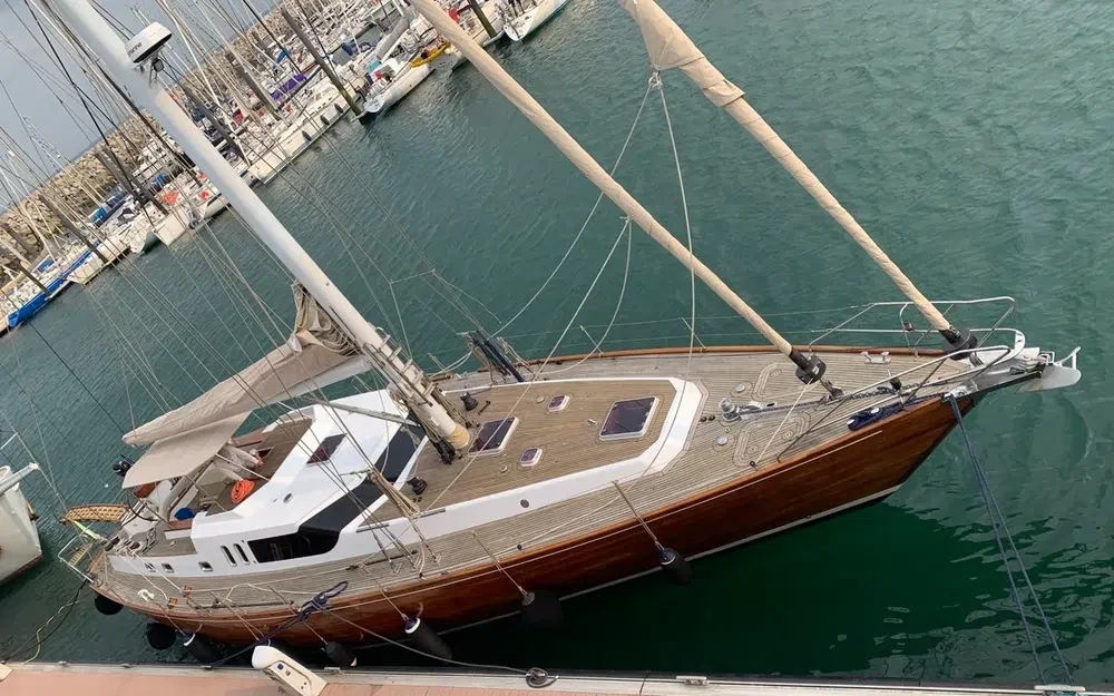 slider 6 Lagoon Royal Pilot Saloon 65- SERENA