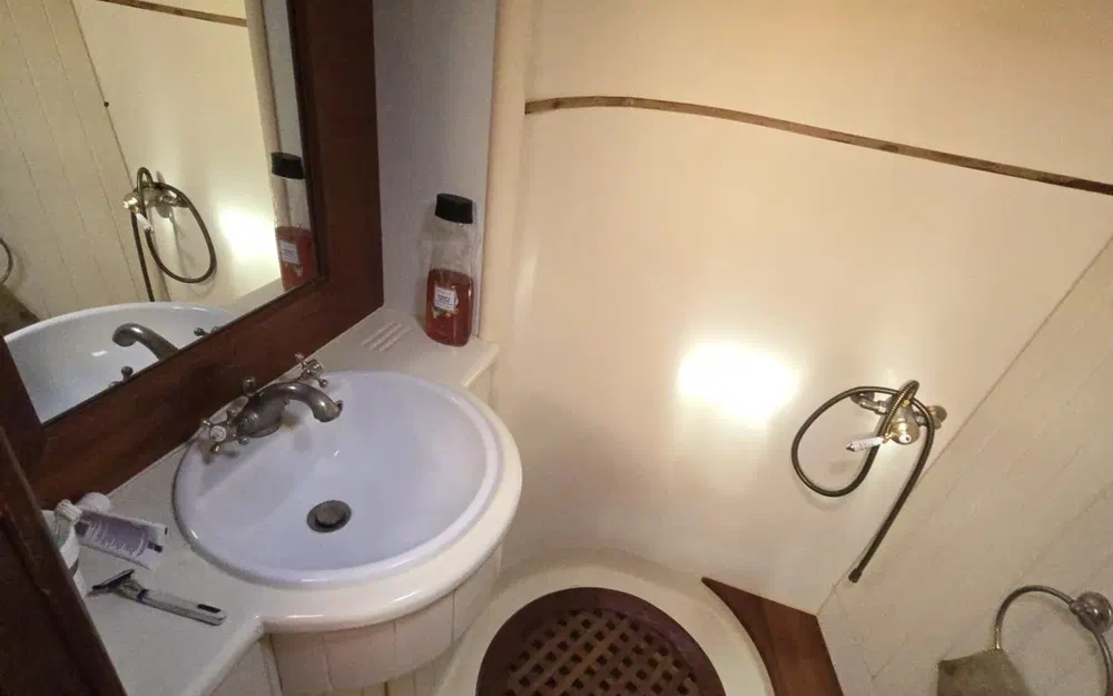 slider 82 Lagoon Royal Pilot Saloon 65- SERENA