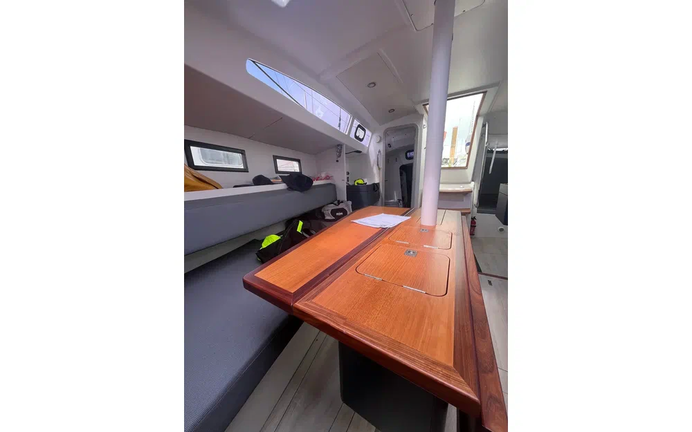 slider 1 RM Yachts RM 890+