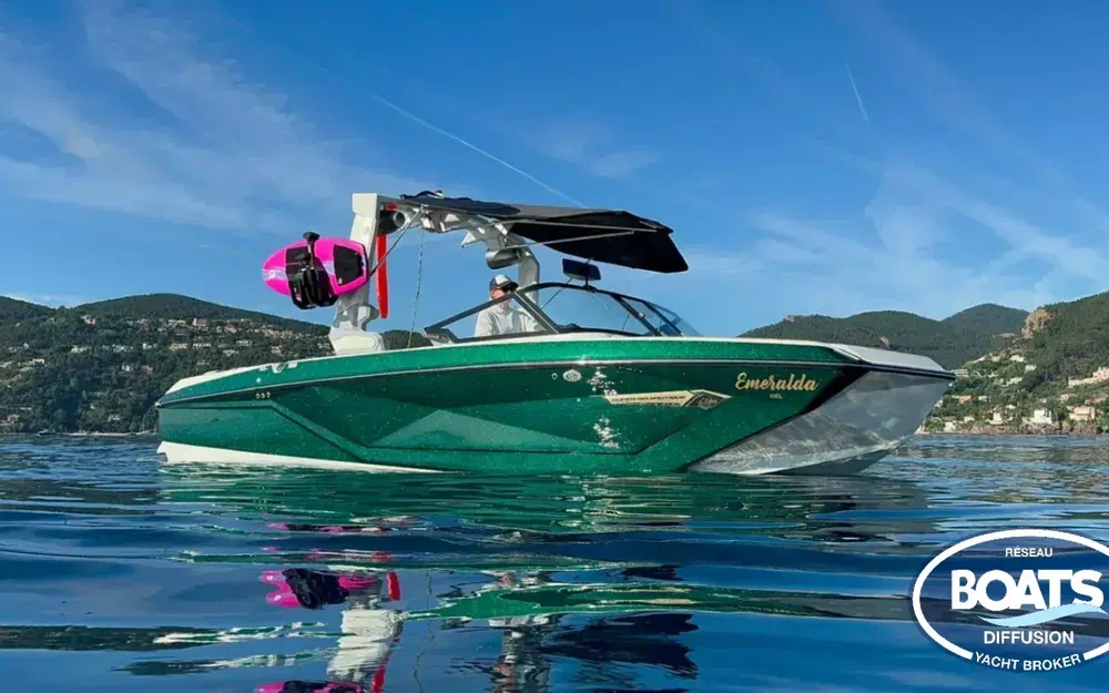 slider 0 Nautique G23