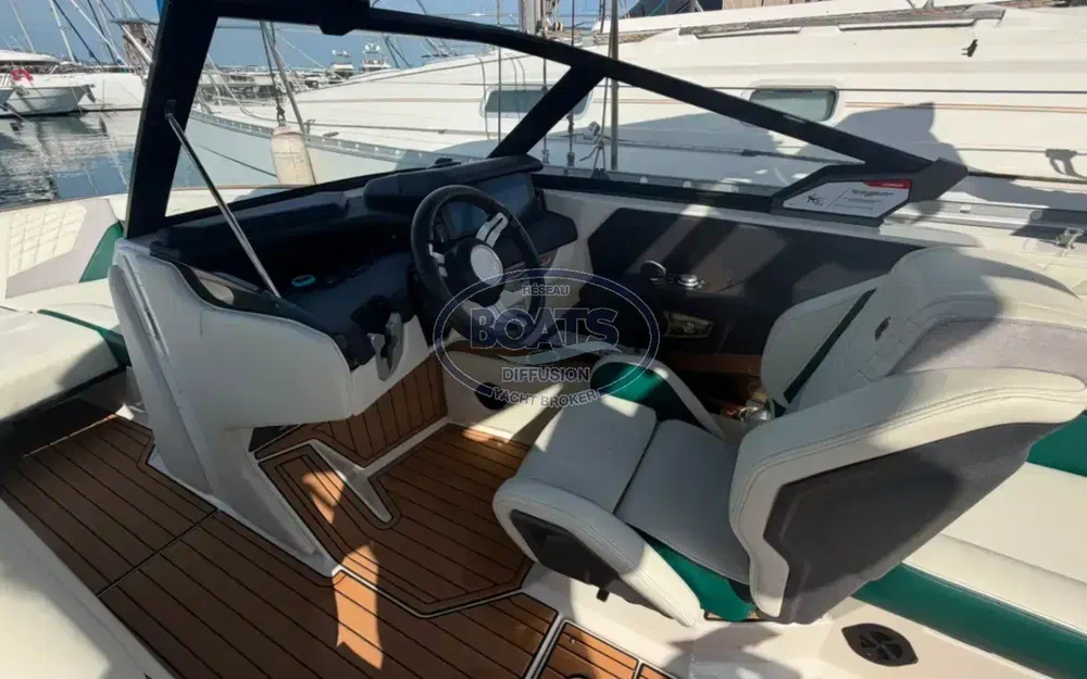 slider 10 Nautique G23