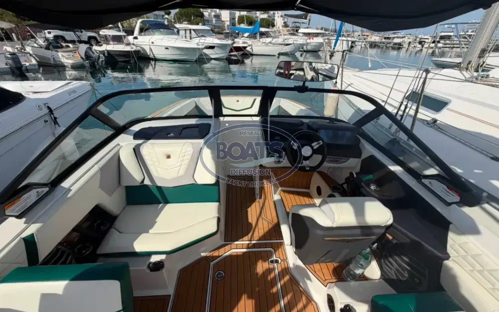 slider 8 Nautique G23