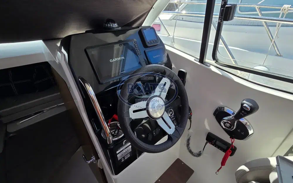 slider 10 Beneteau Antares 7