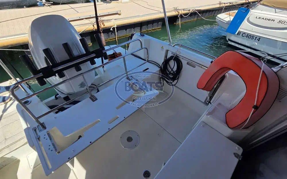 slider 5 Beneteau Antares 7