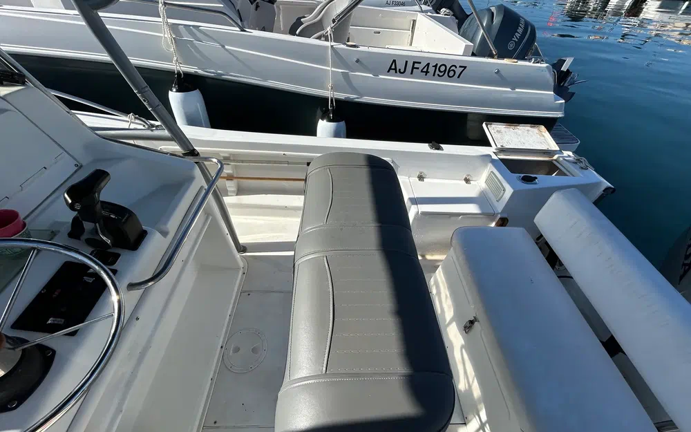 slider 7 Chris Craft Sea Hawk 213