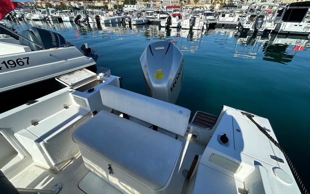 slider 12 Chris Craft Sea Hawk 213