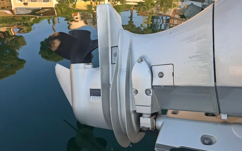 slider 18 Pacific Craft 550 Open