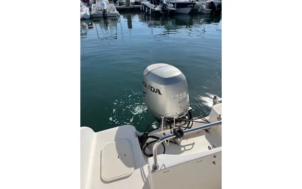 slider 2 Pacific Craft 550 Open