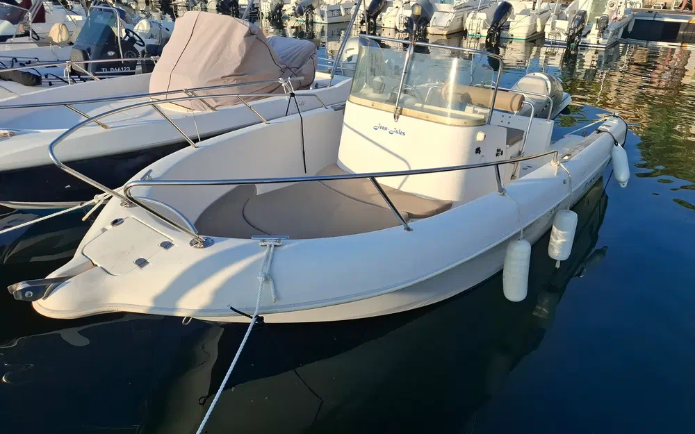 slider 7 Pacific Craft 550 Open