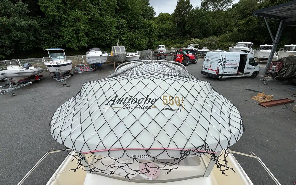 slider 11 Guymarine Antioche 550 Chalutier
