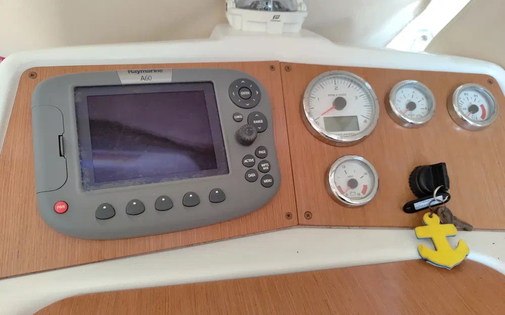 slider 11 Beneteau Antares Serie 9 Fly