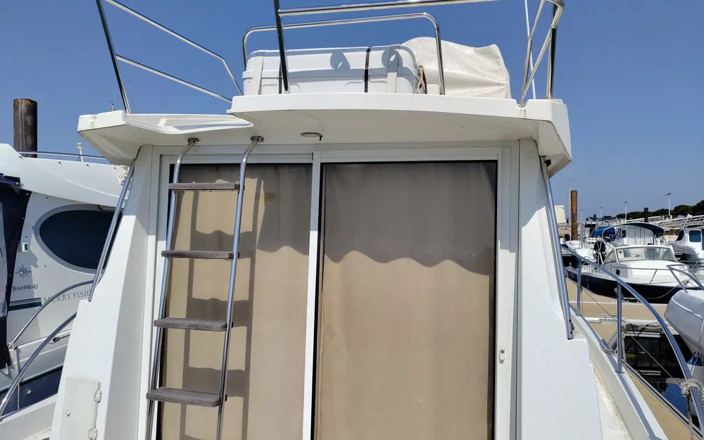 slider 4 Beneteau Antares Serie 9 Fly