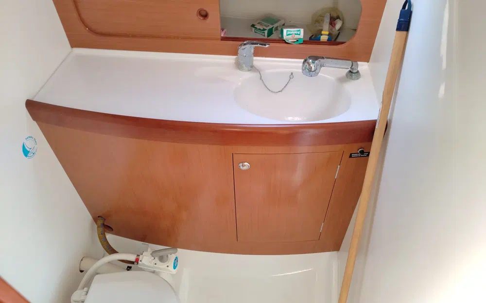 slider 13 Beneteau Antares Serie 9 Fly