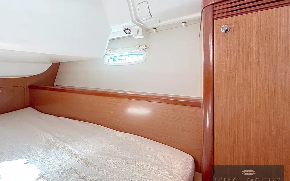 slider 11 Beneteau Oceanis 40