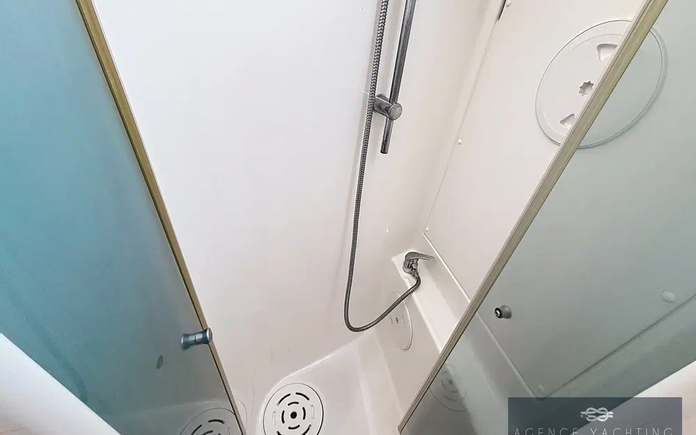 slider 14 Beneteau Oceanis 40