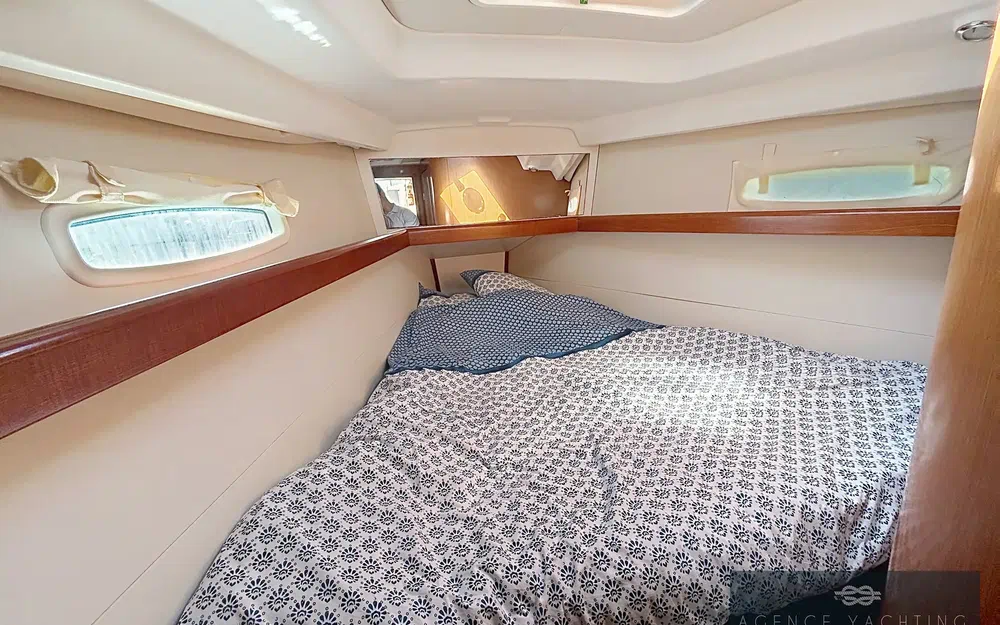 slider 18 Beneteau Oceanis 40