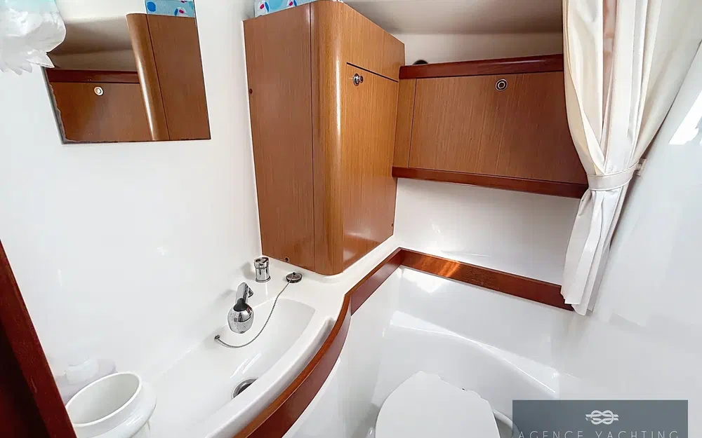 slider 19 Beneteau Oceanis 40